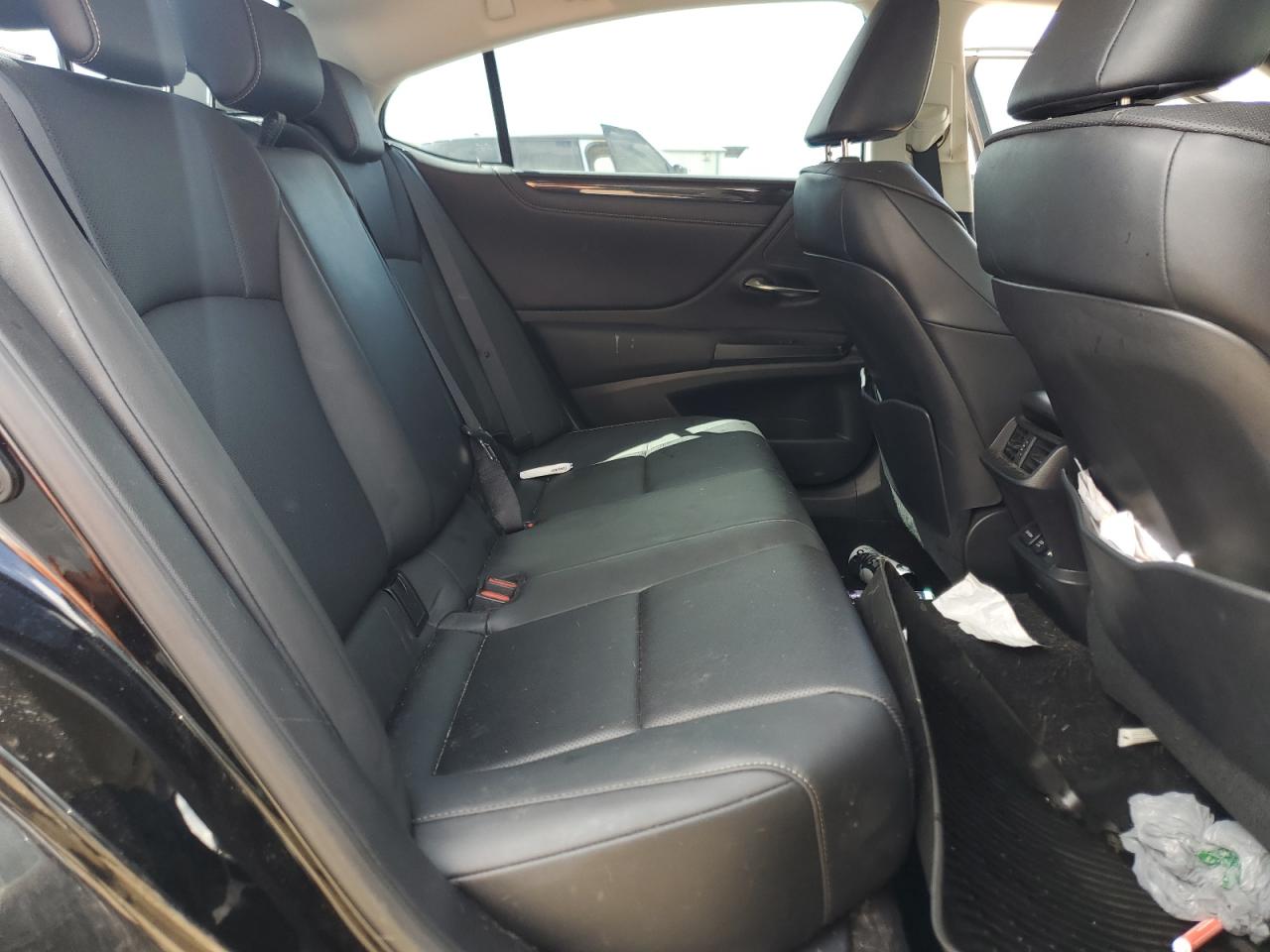 Lexus Es 250 Base Image 10