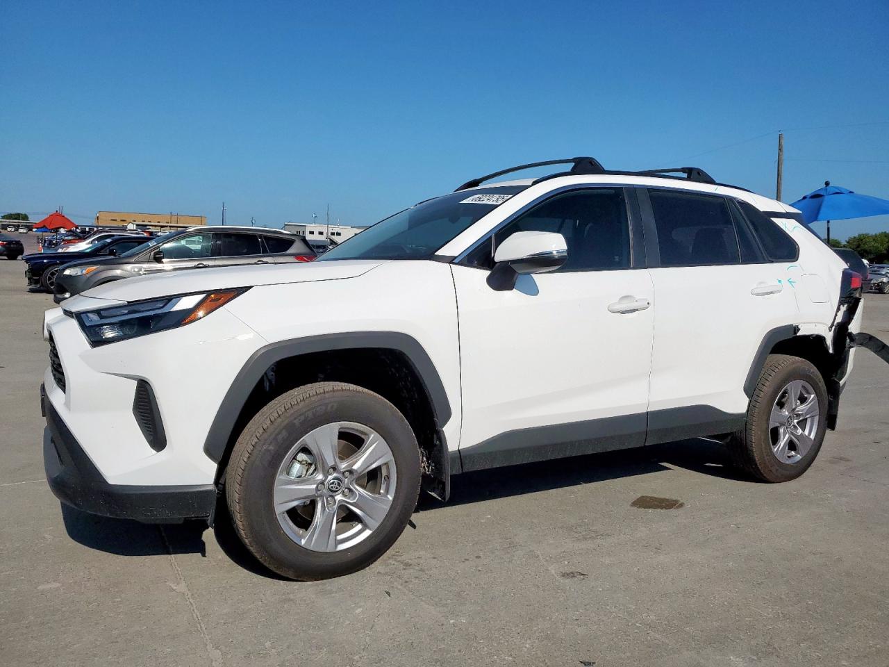 TOYOTA RAV4 XLE