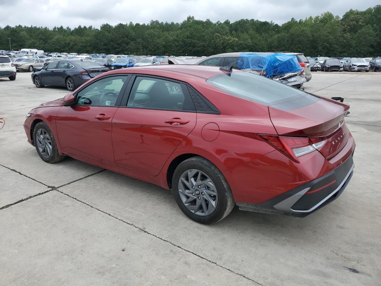 HYUNDAI ELANTRA BLUE