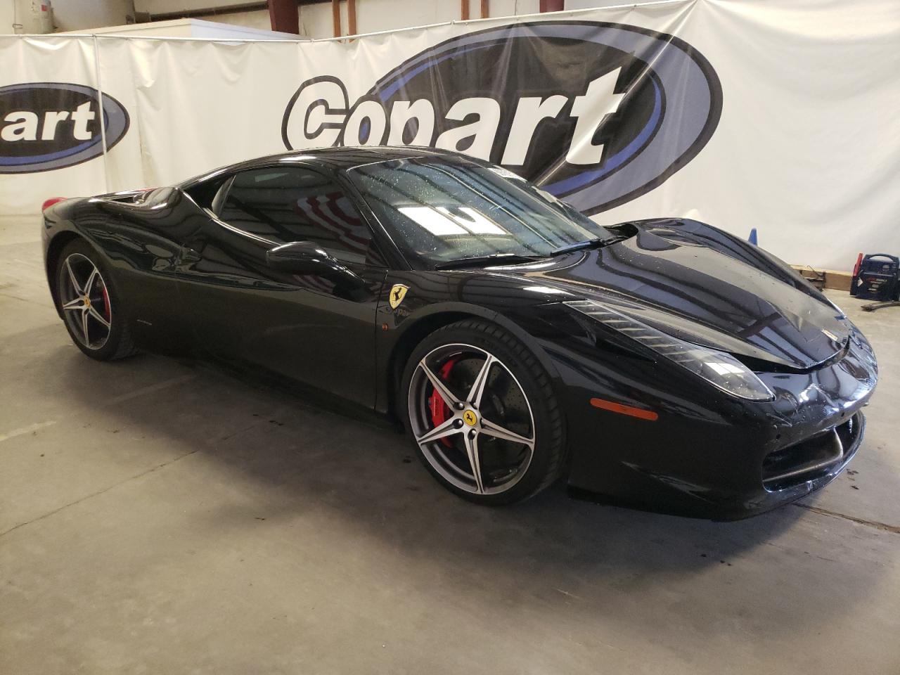 FERRARI 458 ITALIA