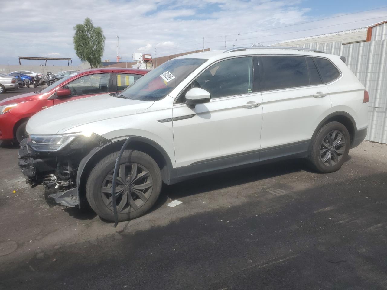 VOLKSWAGEN TIGUAN SE