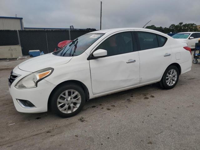 NISSAN VERSA S