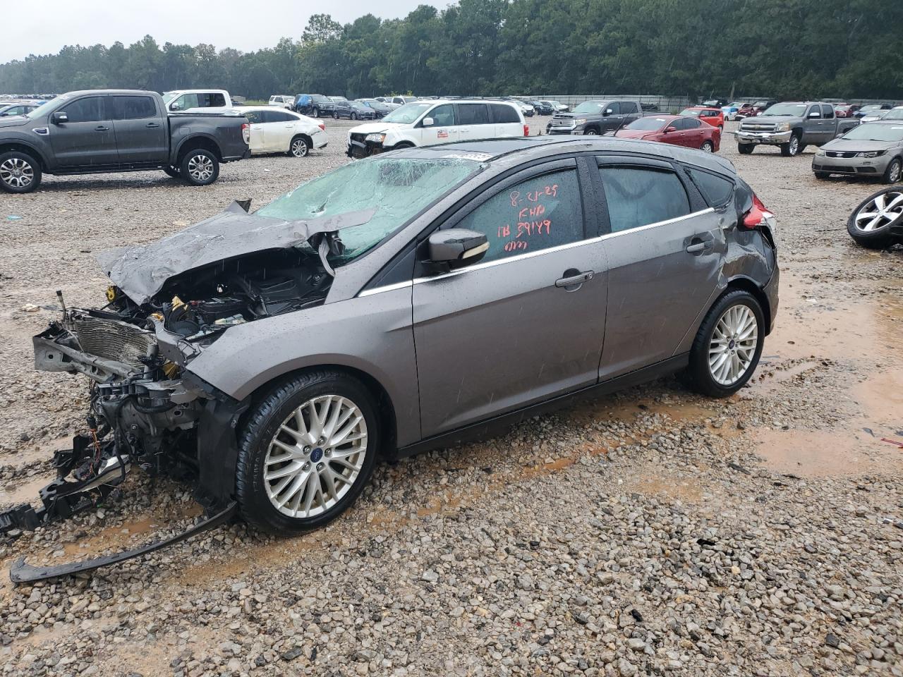 FORD FOCUS TITANIUM