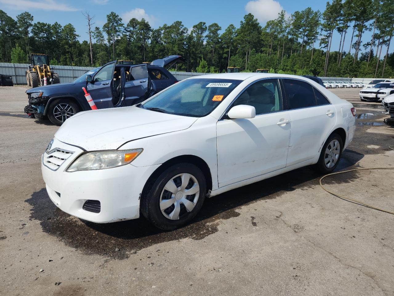 TOYOTA CAMRY BASE