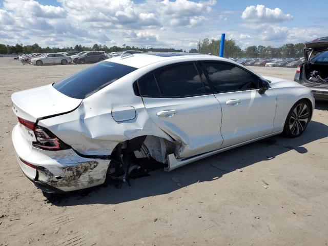 2022 VOLVO S60 B5 MOM 7JRL12TZ0NG161013