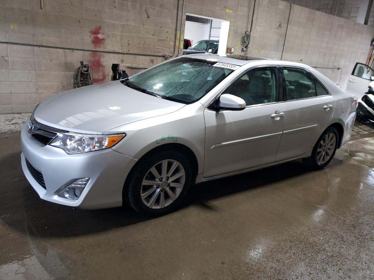 TOYOTA CAMRY BASE