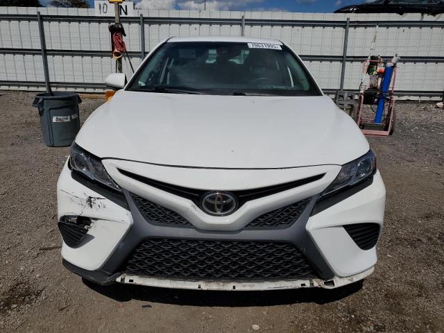 2018 TOYOTA CAMRY L 4T1B11HK2JU082143