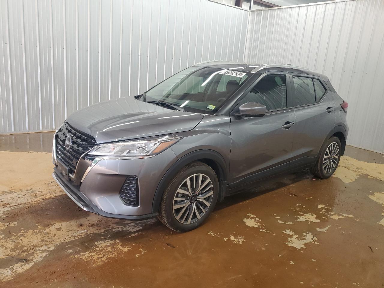 NISSAN KICKS SV