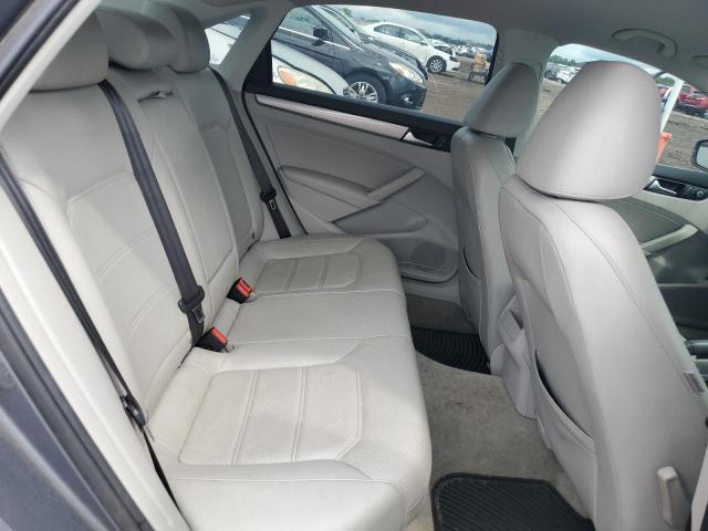 2015 VOLKSWAGEN PASSAT S - 1VWAT7A3XFC083048