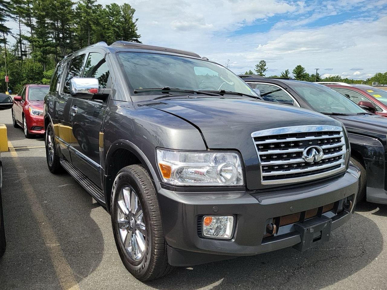 INFINITI QX56