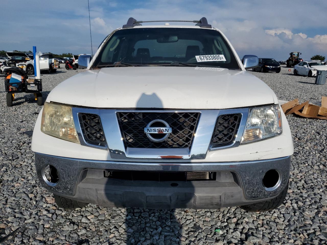 NISSAN FRONTIER CREW CAB SE