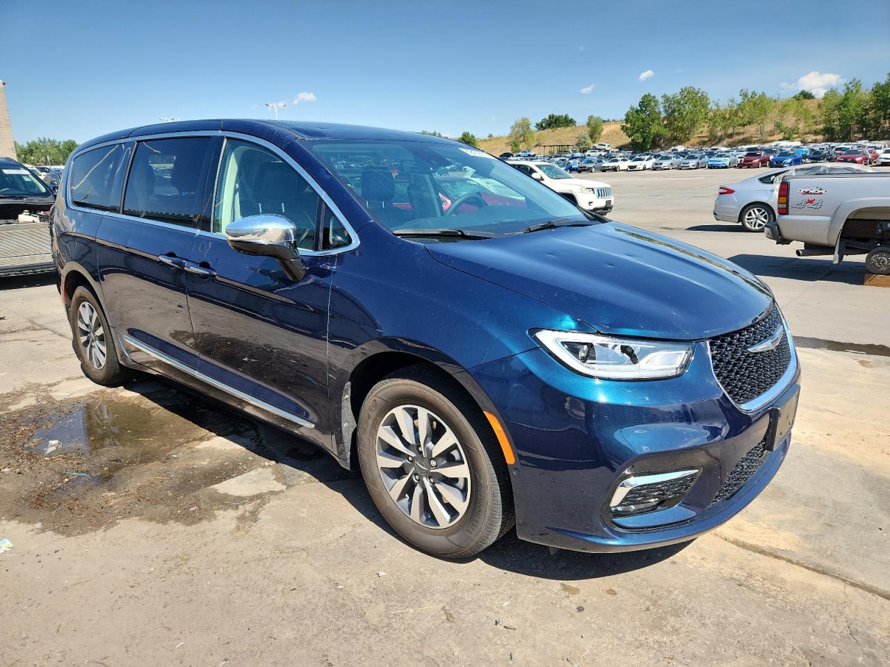 CHRYSLER PACIFICA HYBRID LIMITED