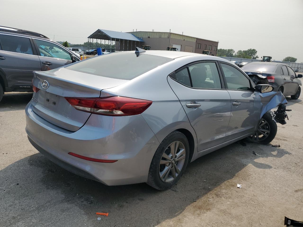 HYUNDAI ELANTRA SE