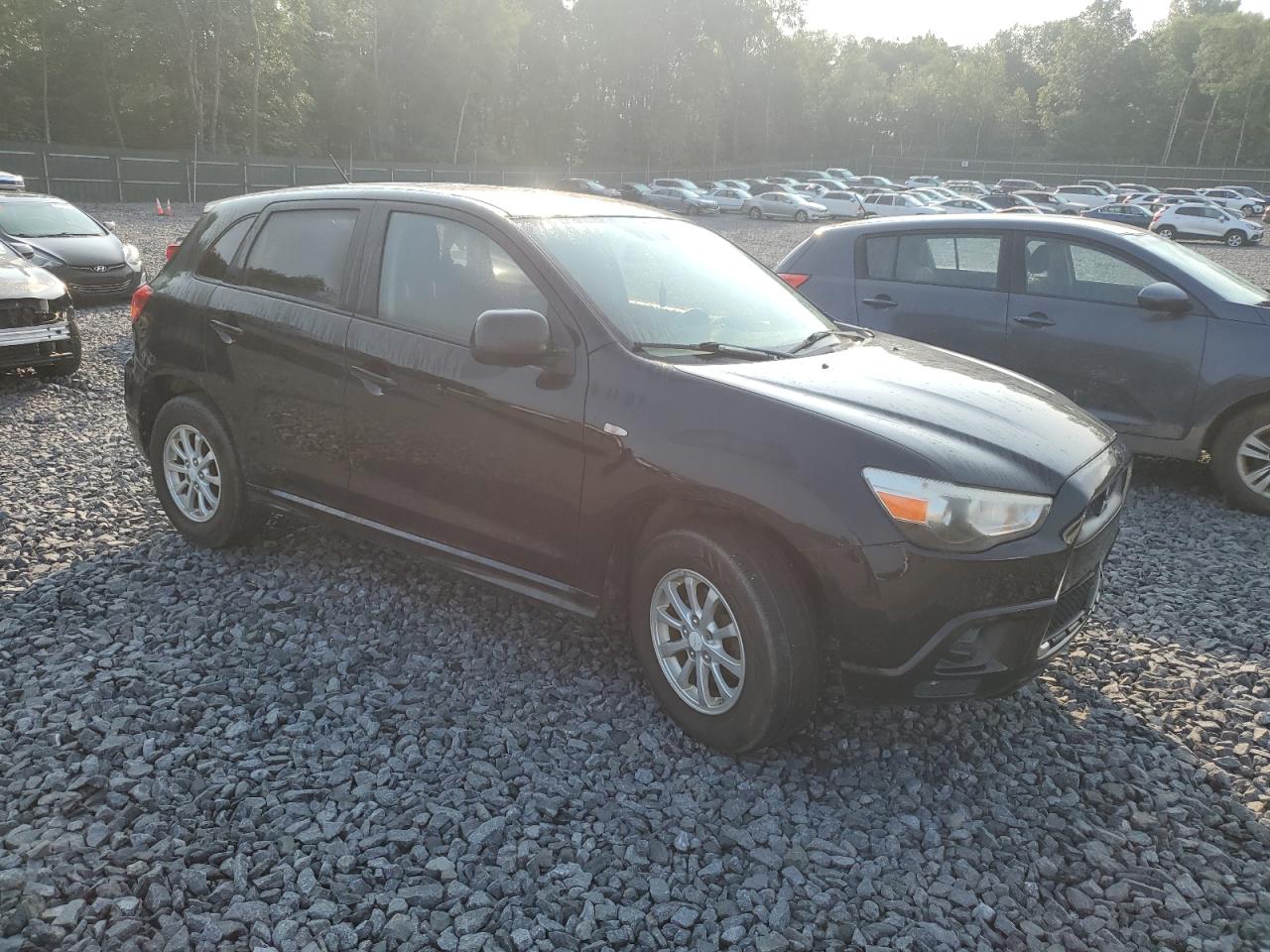 MITSUBISHI OUTLANDER ES