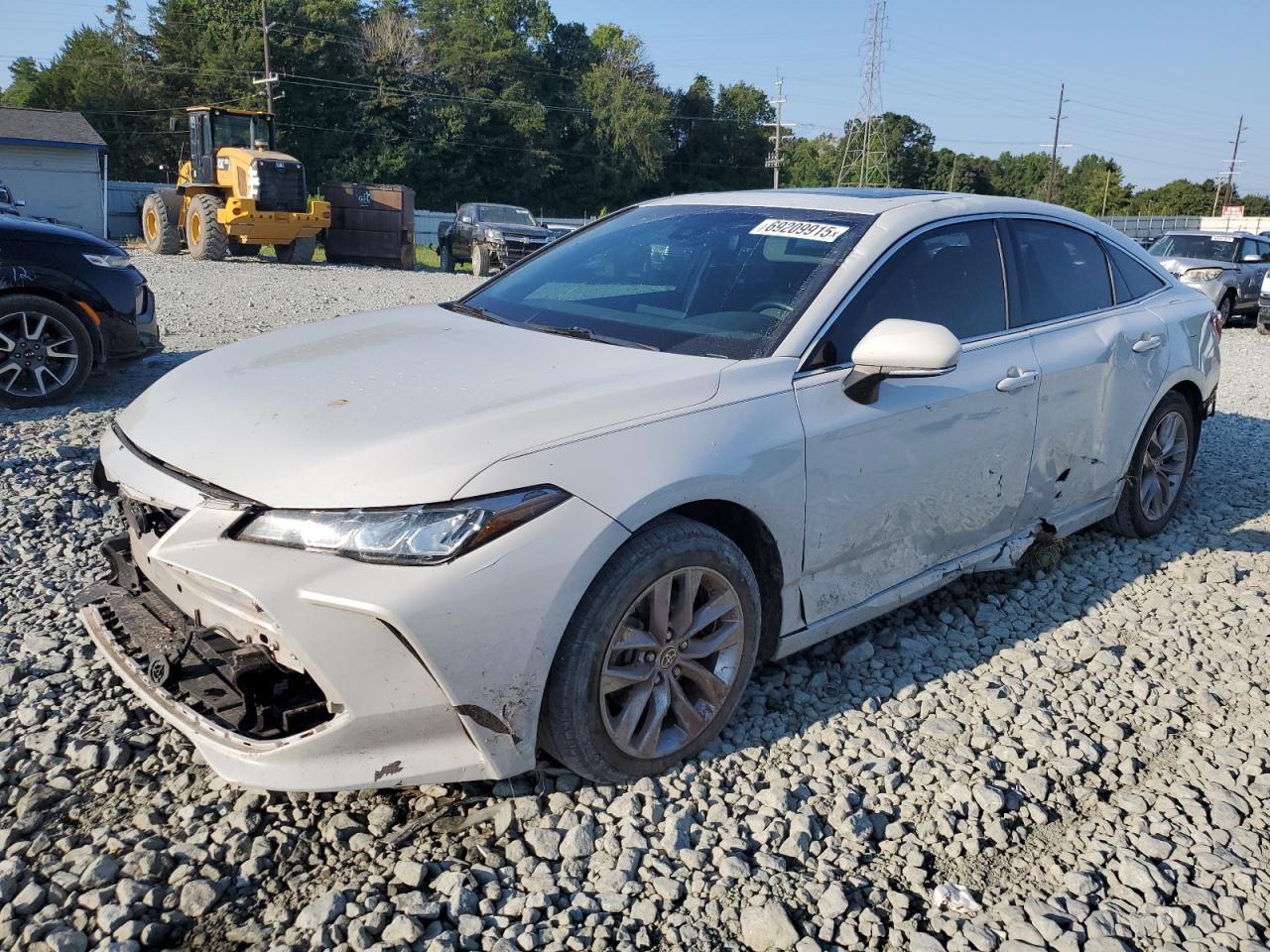 TOYOTA AVALON XLE