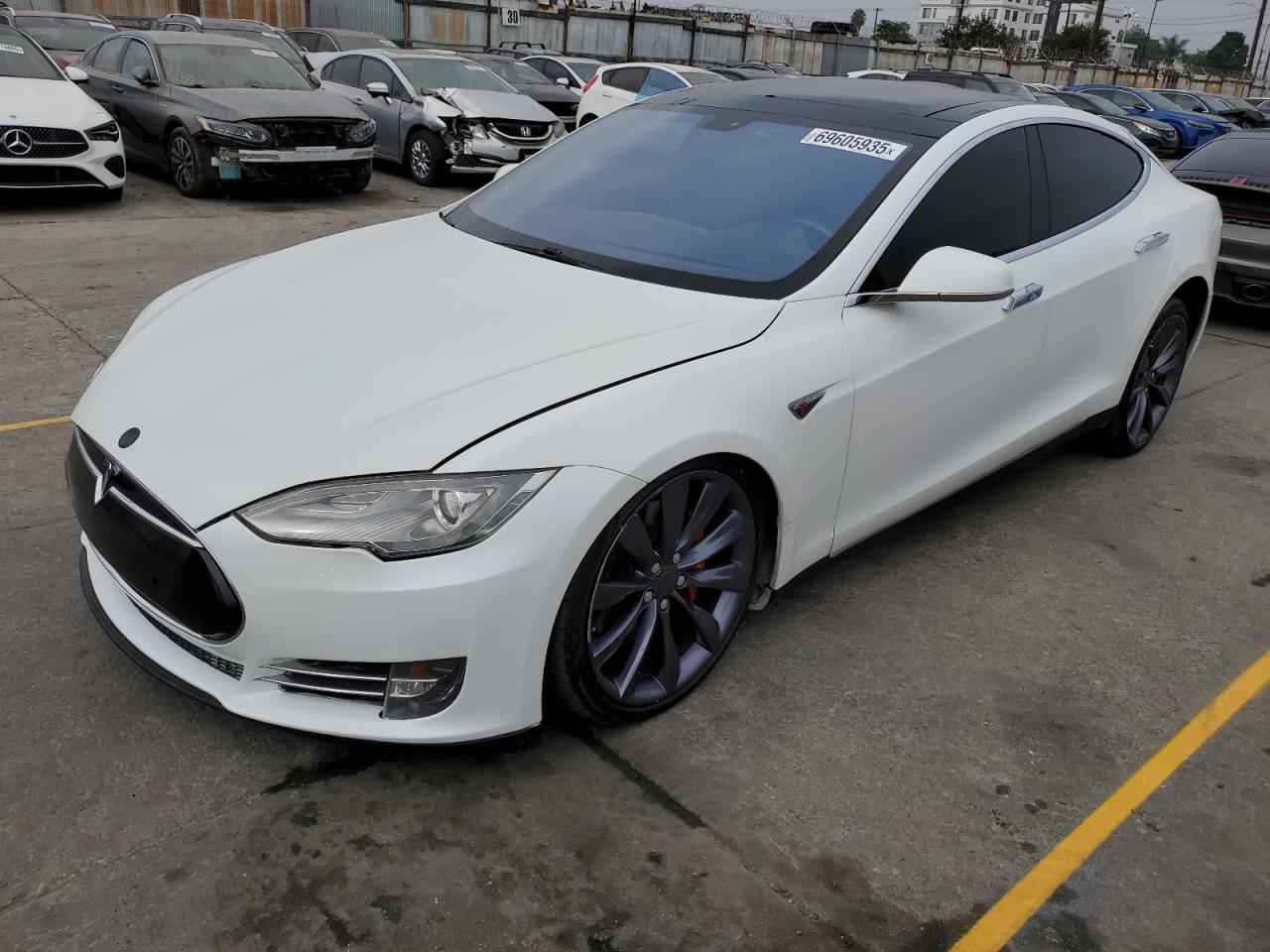 TESLA MODEL S