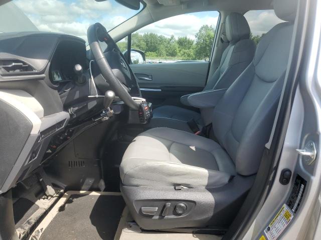 2022 TOYOTA SIENNA XLE 5TDJRKEC3NS080875