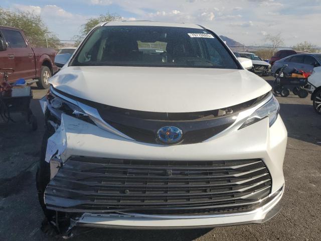 2024 TOYOTA SIENNA LIM 5TDERKECXRS215390