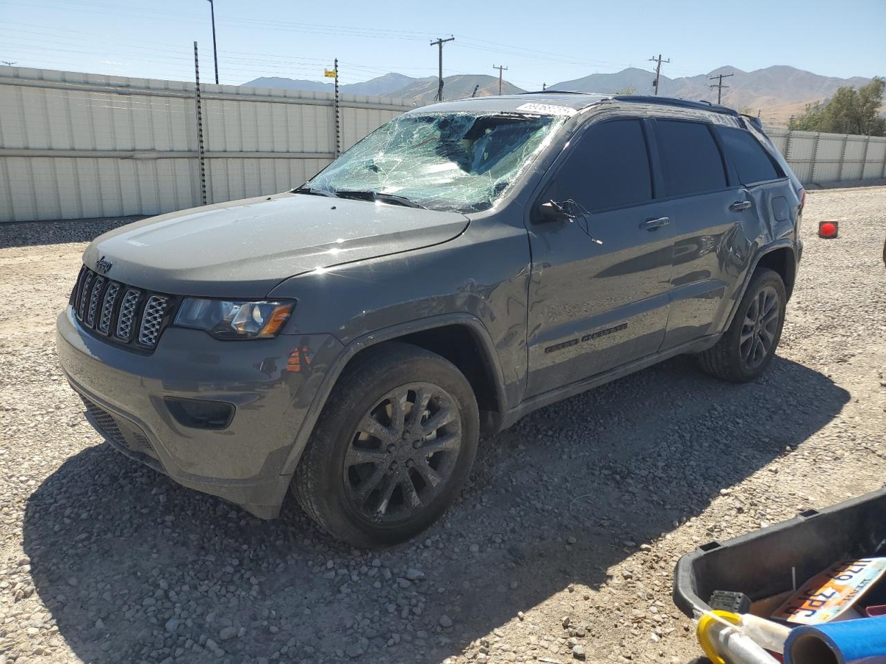JEEP GRAND CHEROKEE LAREDO