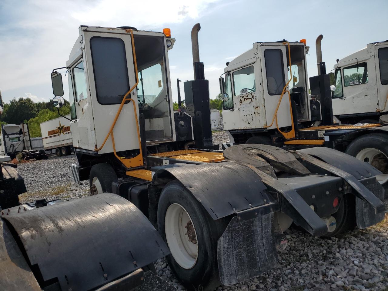 Lot #3263790678 2019 OTTAWA YARD TRACTOR OTTAWA