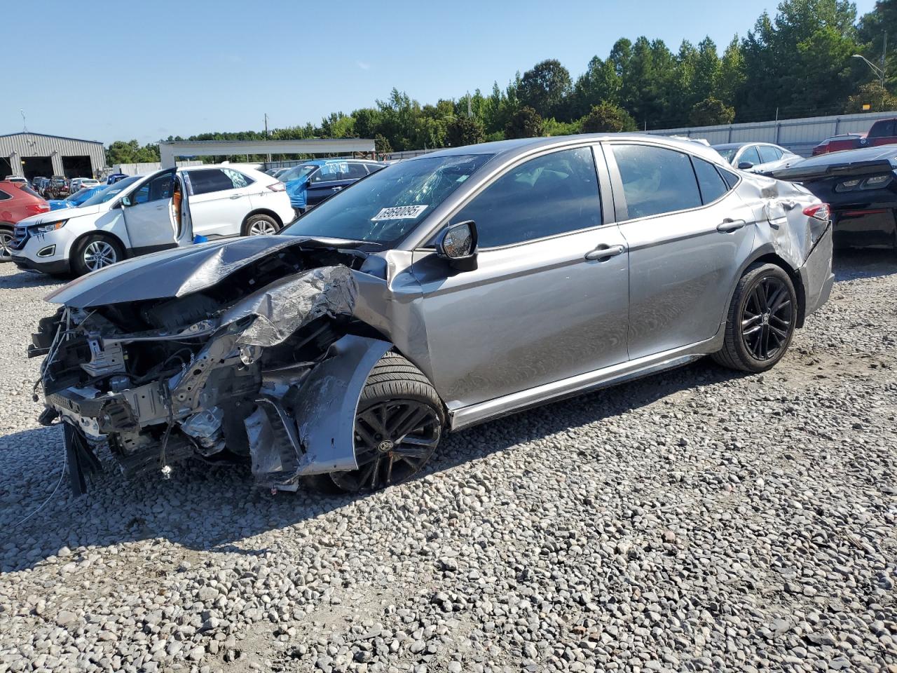 TOYOTA CAMRY XSE