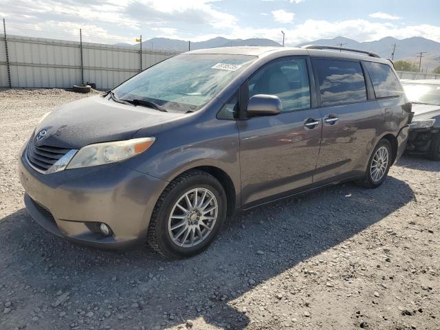 2011 TOYOTA SIENNA XLE - 5TDYK3DC1BS020082