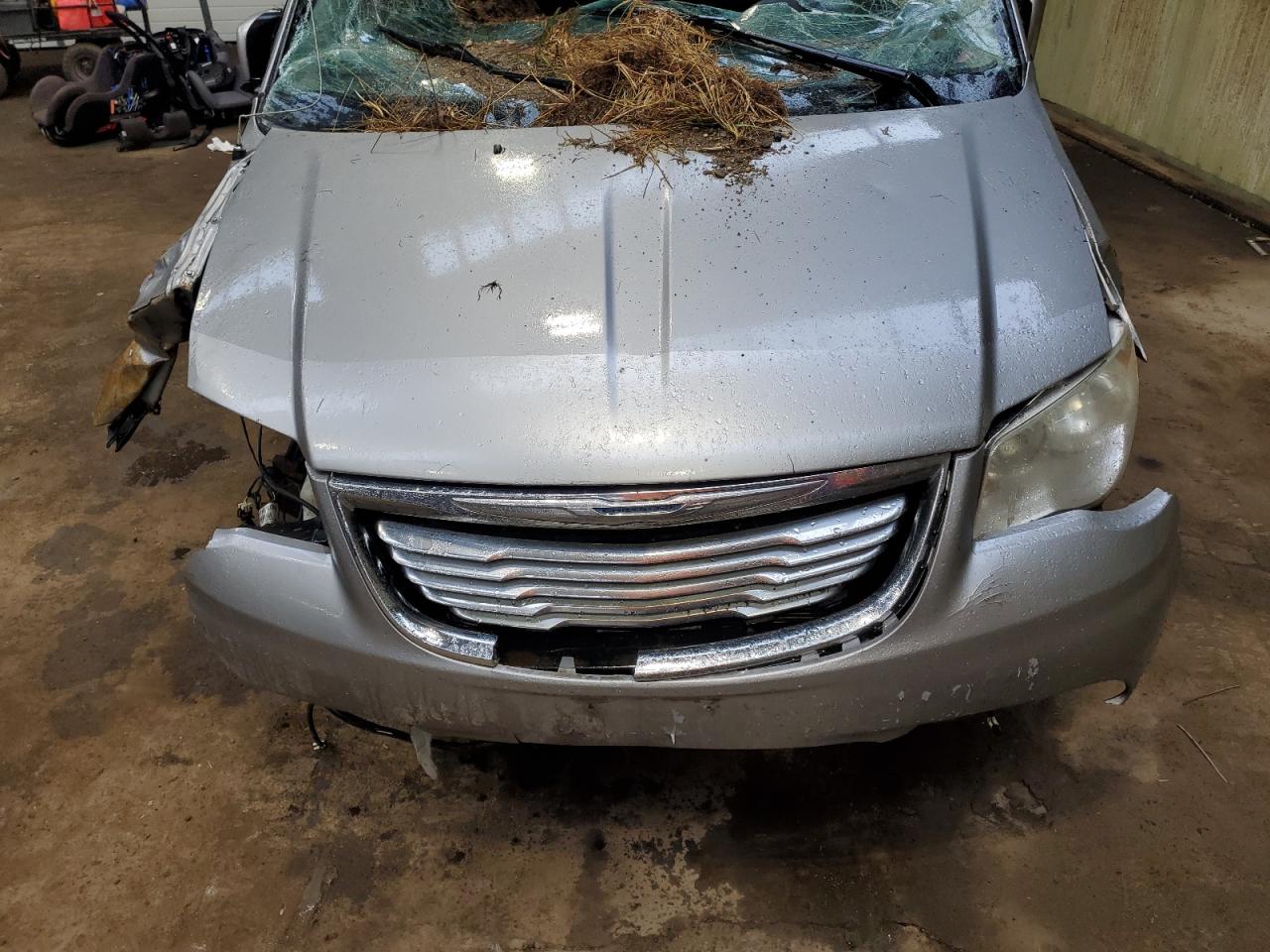 CHRYSLER TOWN & COUNTRY TOURING