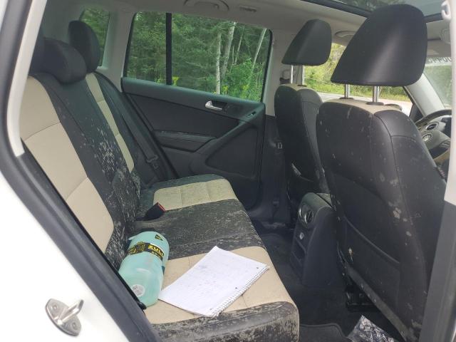 2017 VOLKSWAGEN TIGUAN WOLFSBURG WVGRV7AX6HK011657