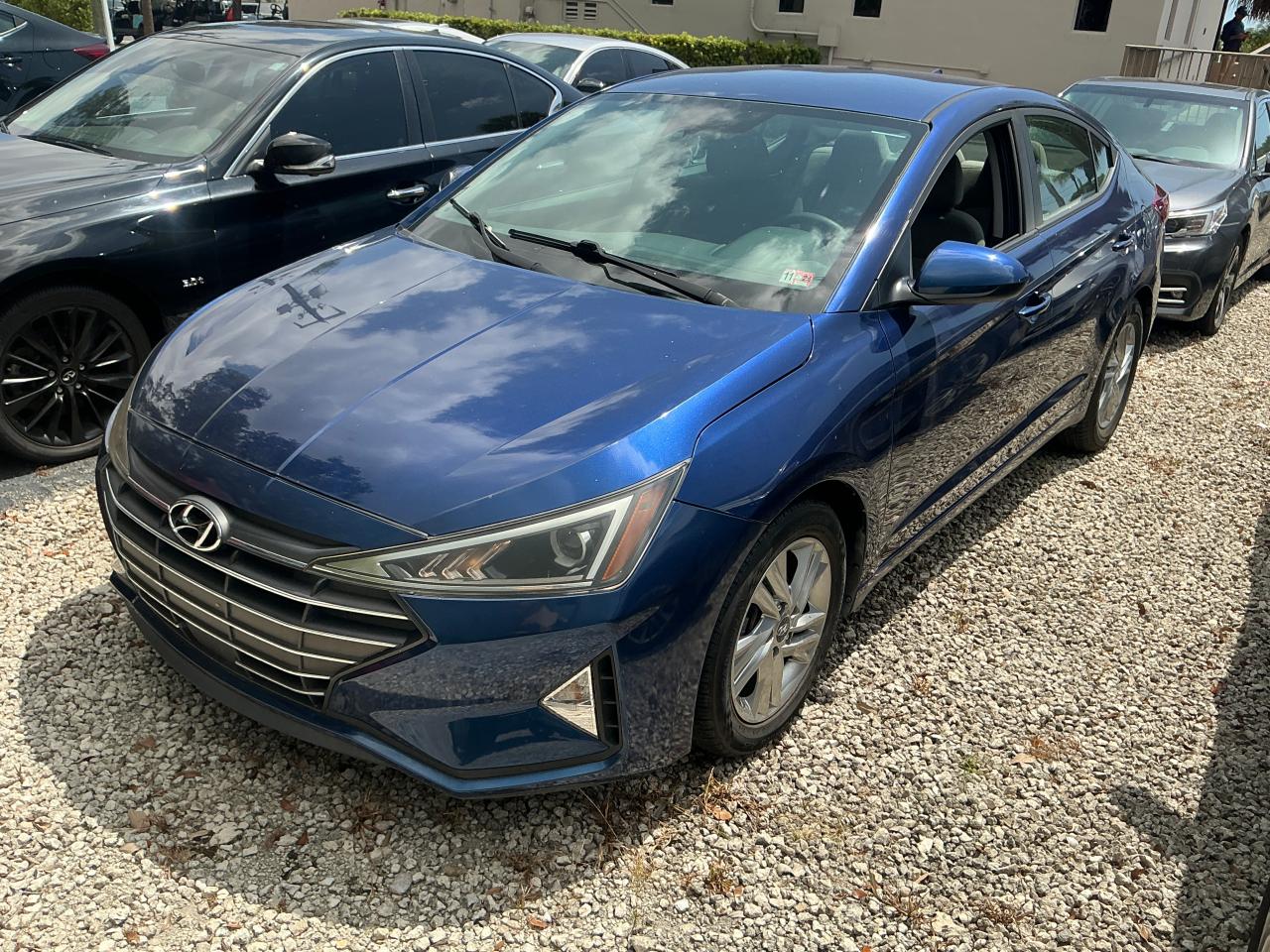 HYUNDAI ELANTRA SEL