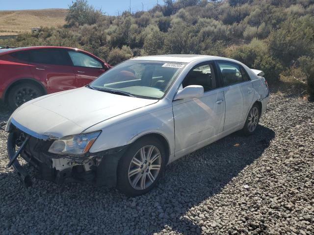 Global Auto Auctions: 2005 TOYOTA AVALON XL