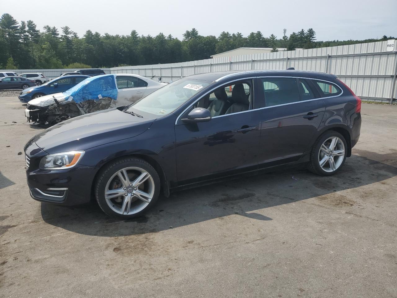 VOLVO V60 PREMIER
