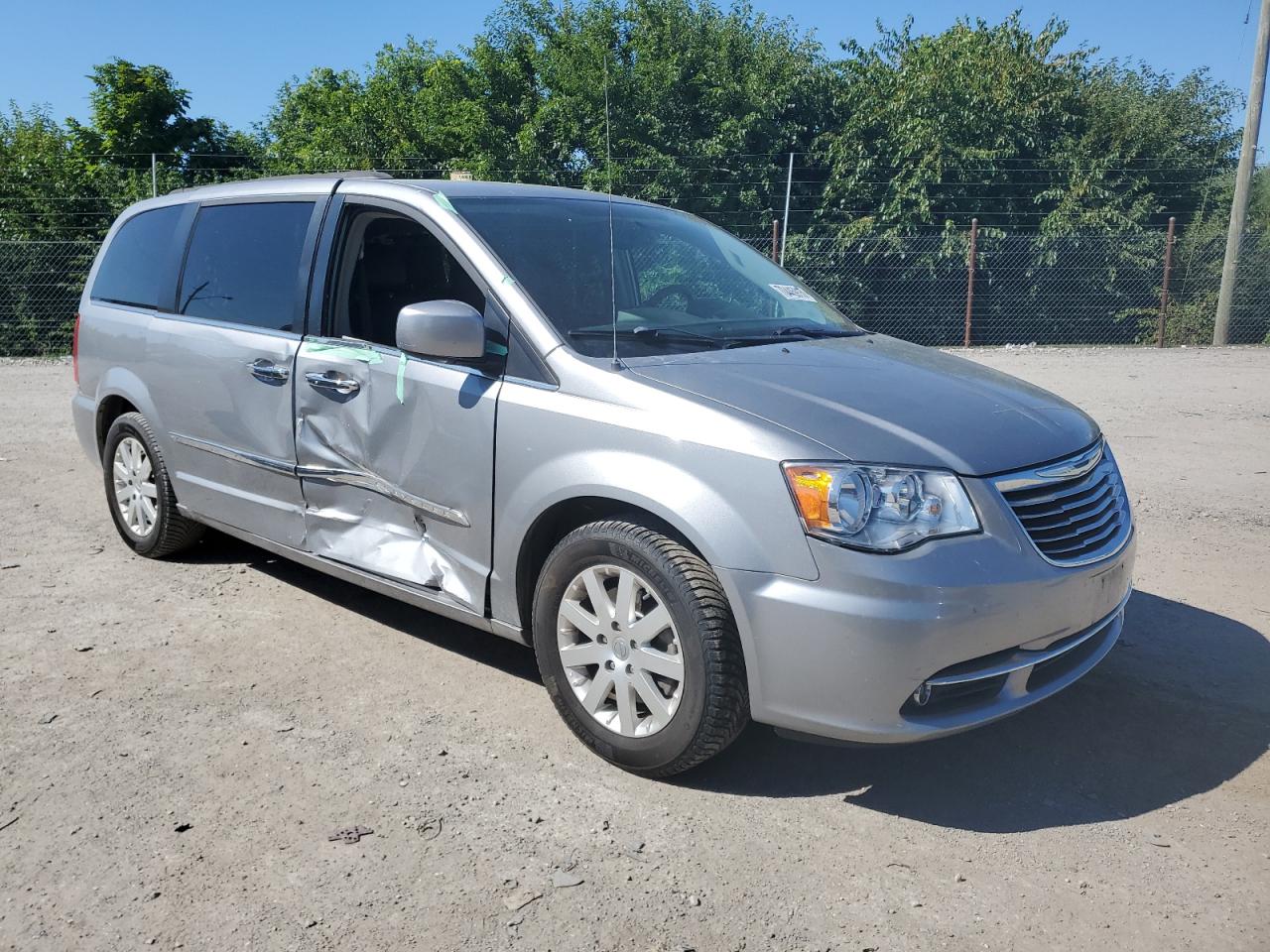 CHRYSLER TOWN & COUNTRY TOURING