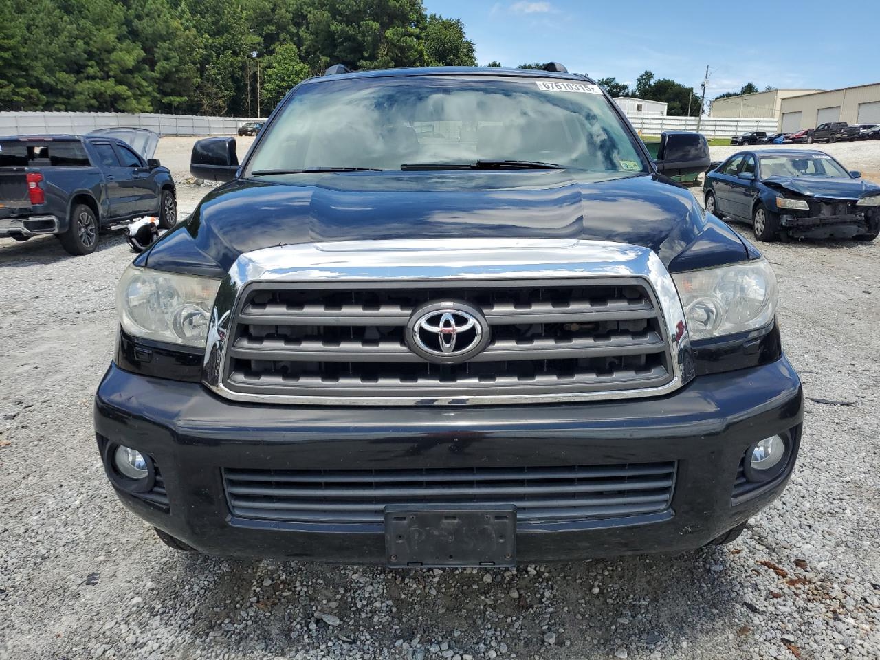 TOYOTA SEQUOIA SR5
