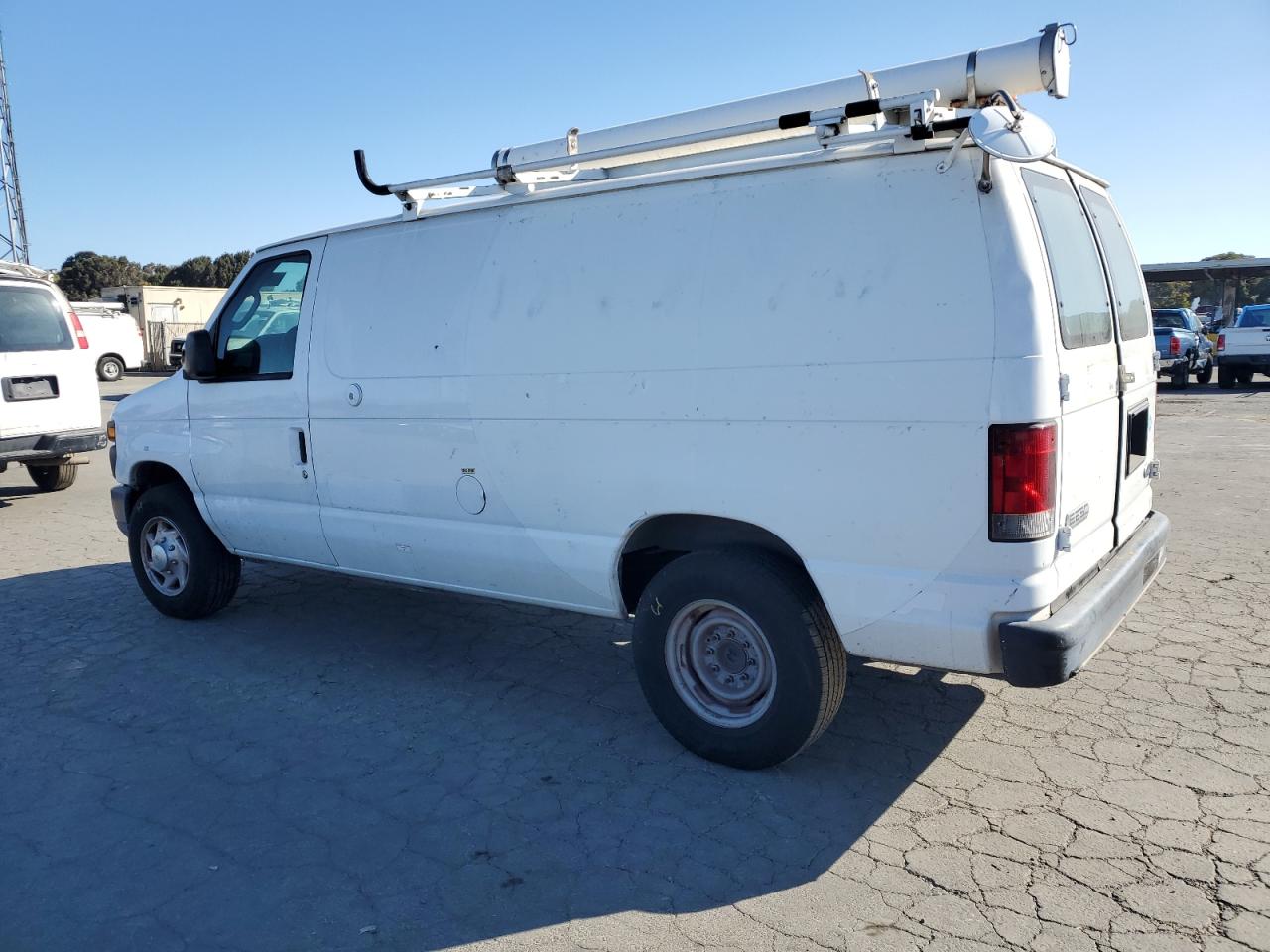FORD ECONOLINE E250 VAN