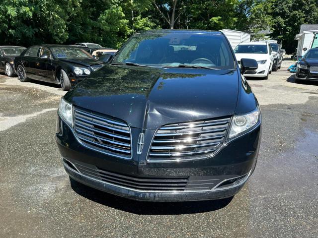 2017 LINCOLN MKT 2LMHJ5NK3HBL01668