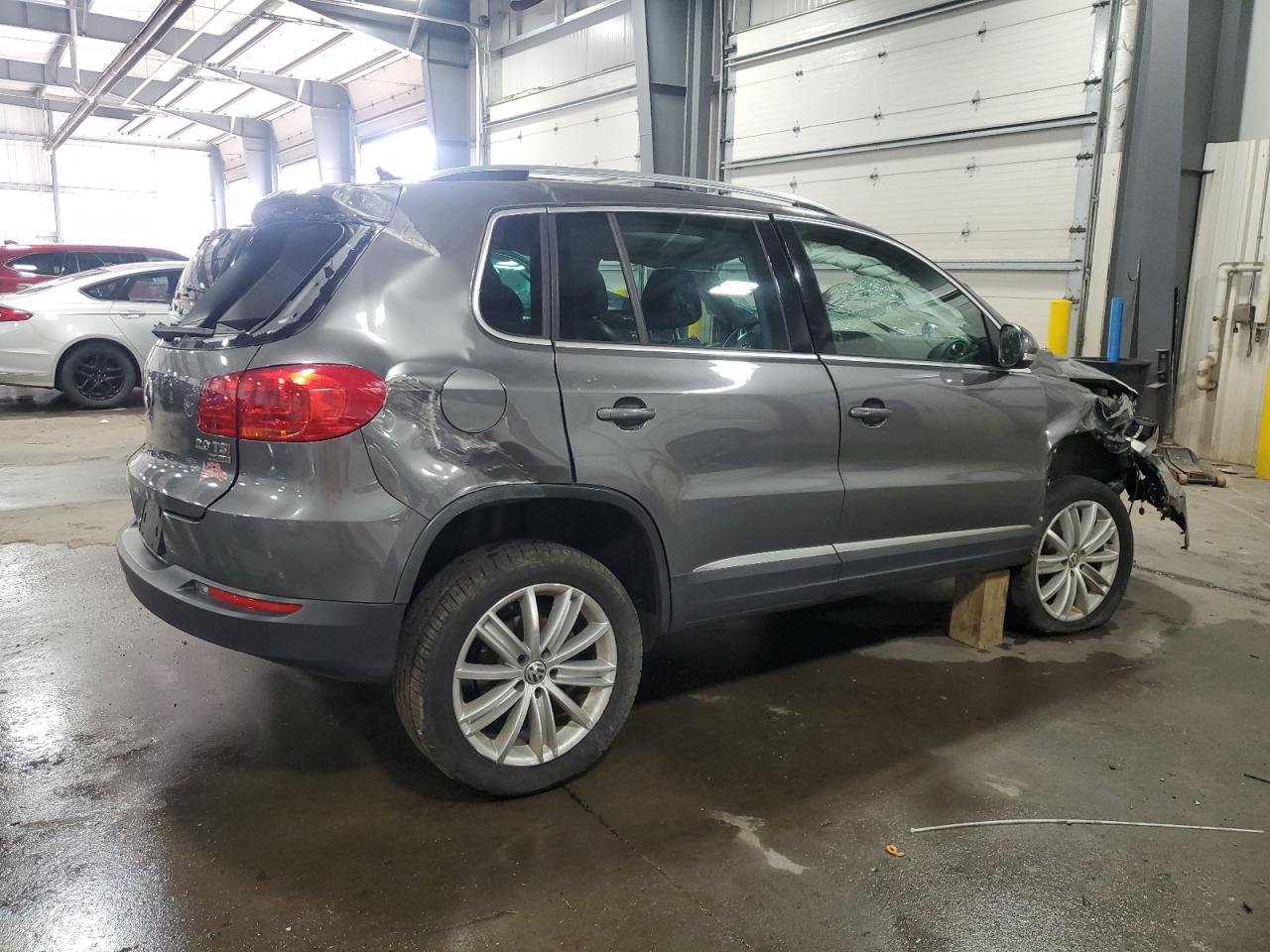 VOLKSWAGEN TIGUAN S