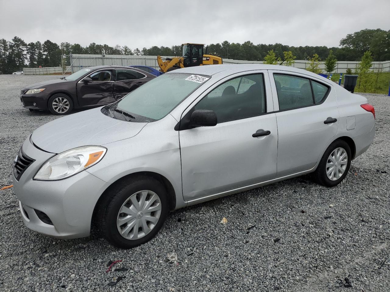 NISSAN VERSA S