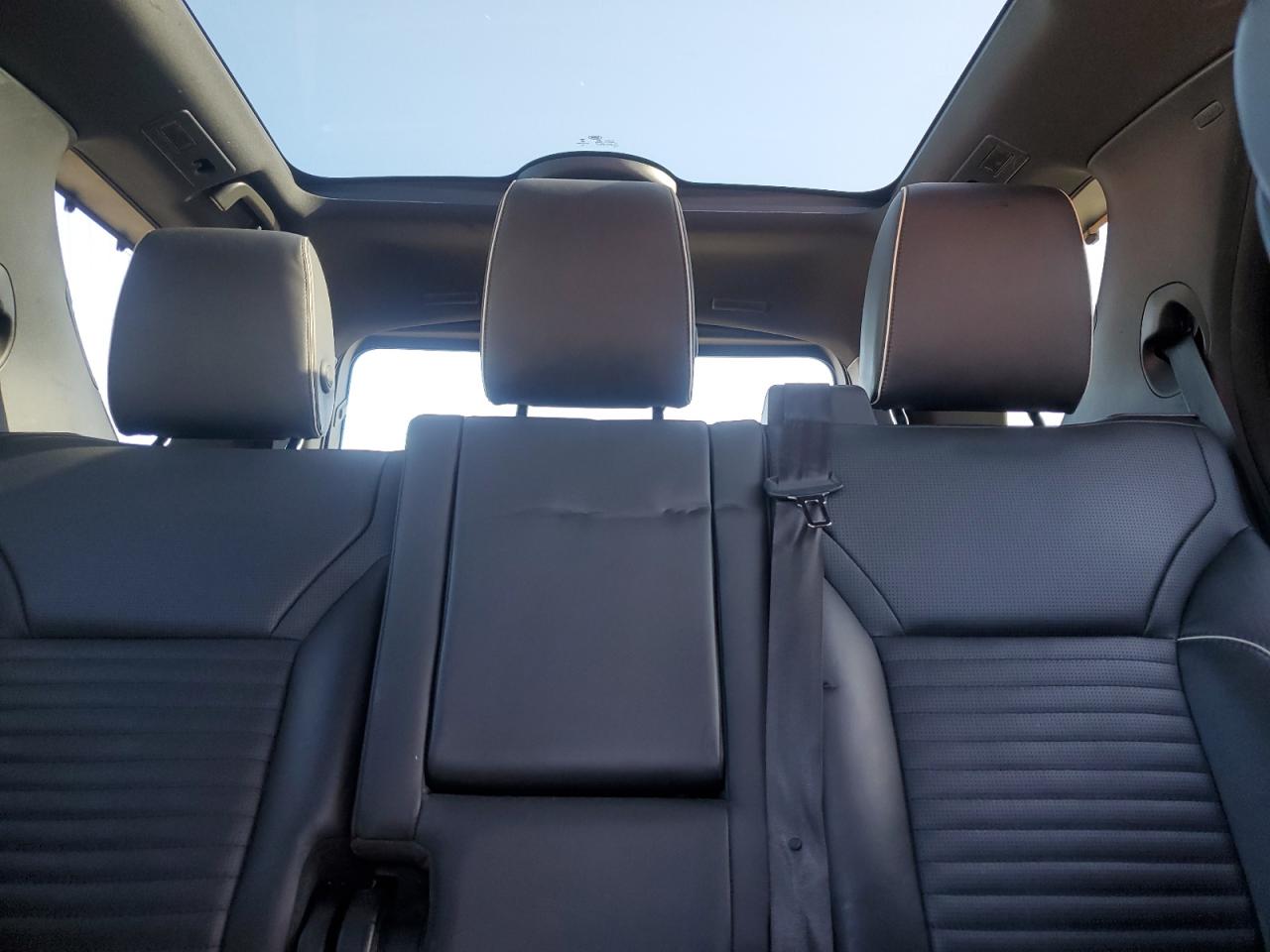 LAND ROVER DISCOVERY HSE LUXURY