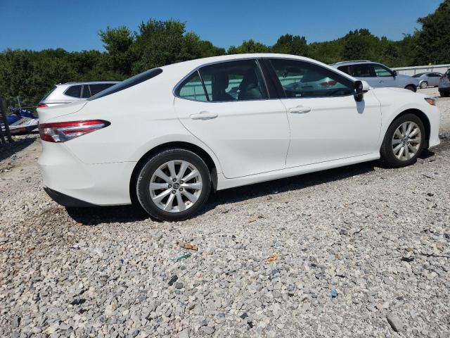 2018 TOYOTA CAMRY L 4T1B11HK6JU632881