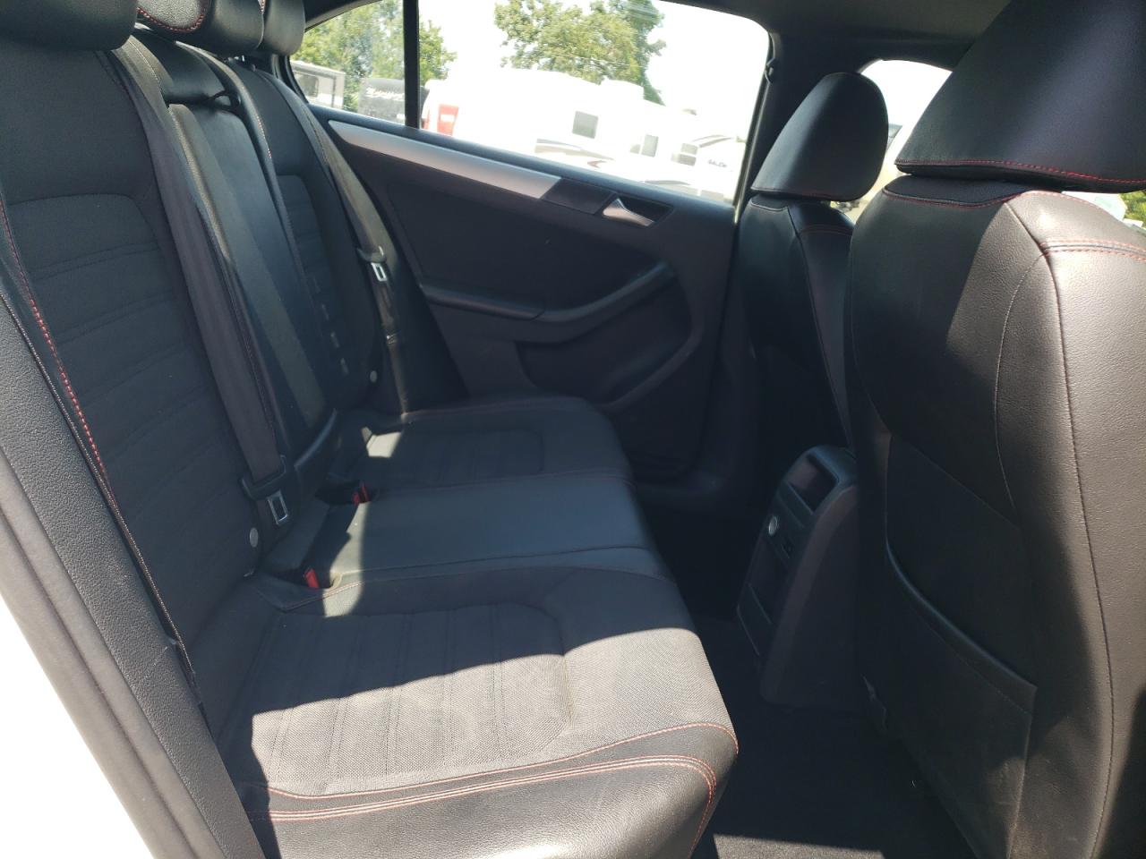 VOLKSWAGEN JETTA GLI