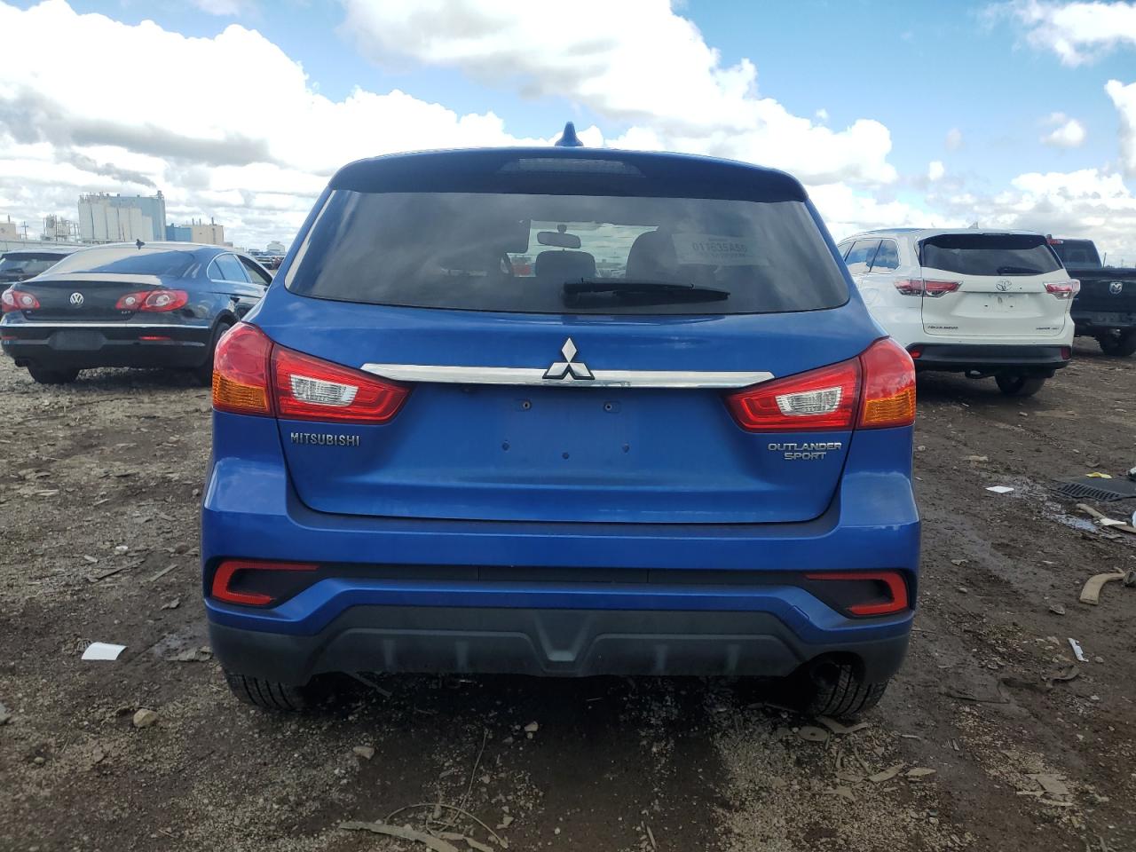 MITSUBISHI OUTLANDER ES
