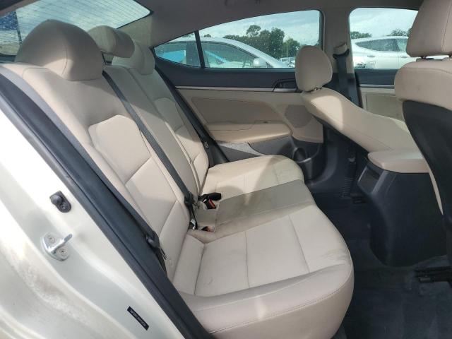 2017 HYUNDAI ELANTRA SE 5NPD84LF0HH159598