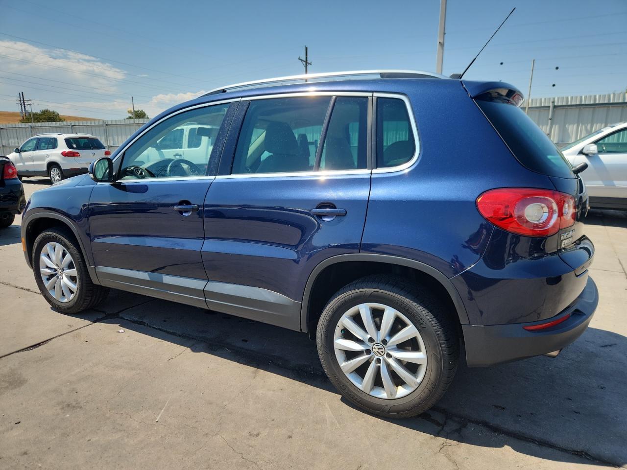 VOLKSWAGEN TIGUAN S