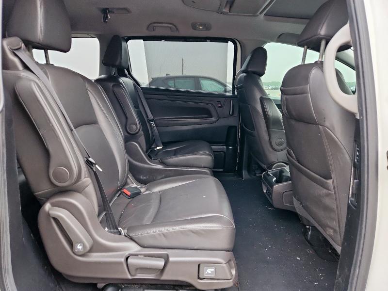2018 HONDA ODYSSEY TOURING 5FNRL6H85JB048995