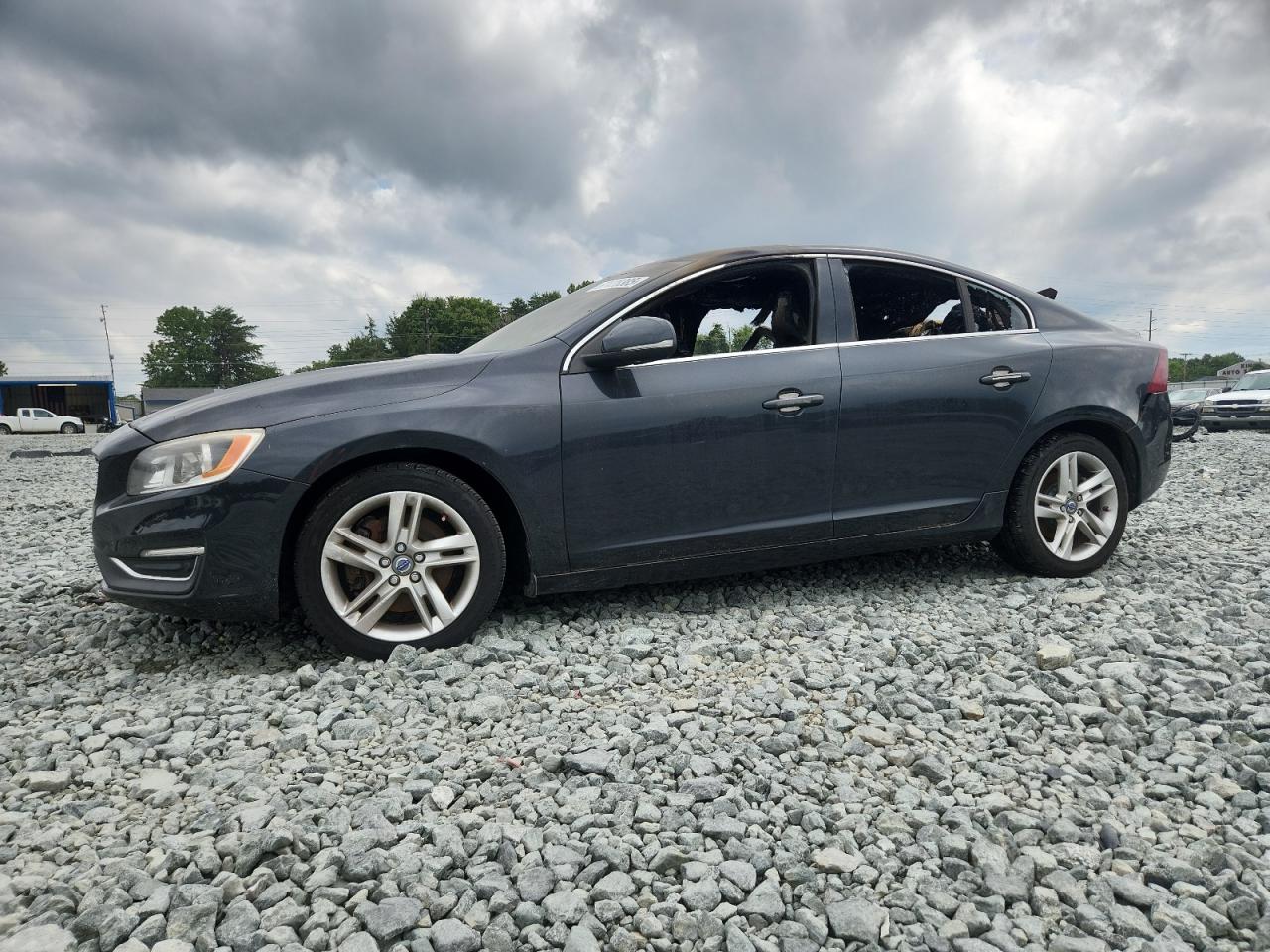 VOLVO S60 PREMIER
