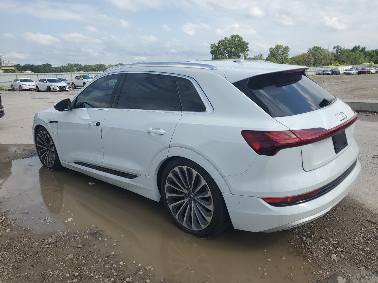 AUDI E-TRON PRESTIGE