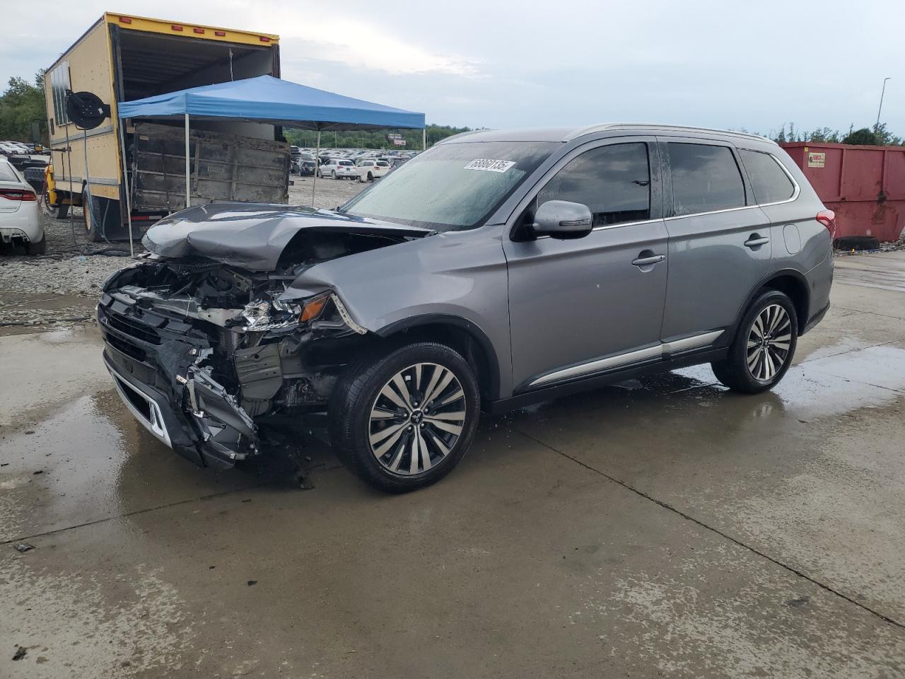 MITSUBISHI OUTLANDER SE