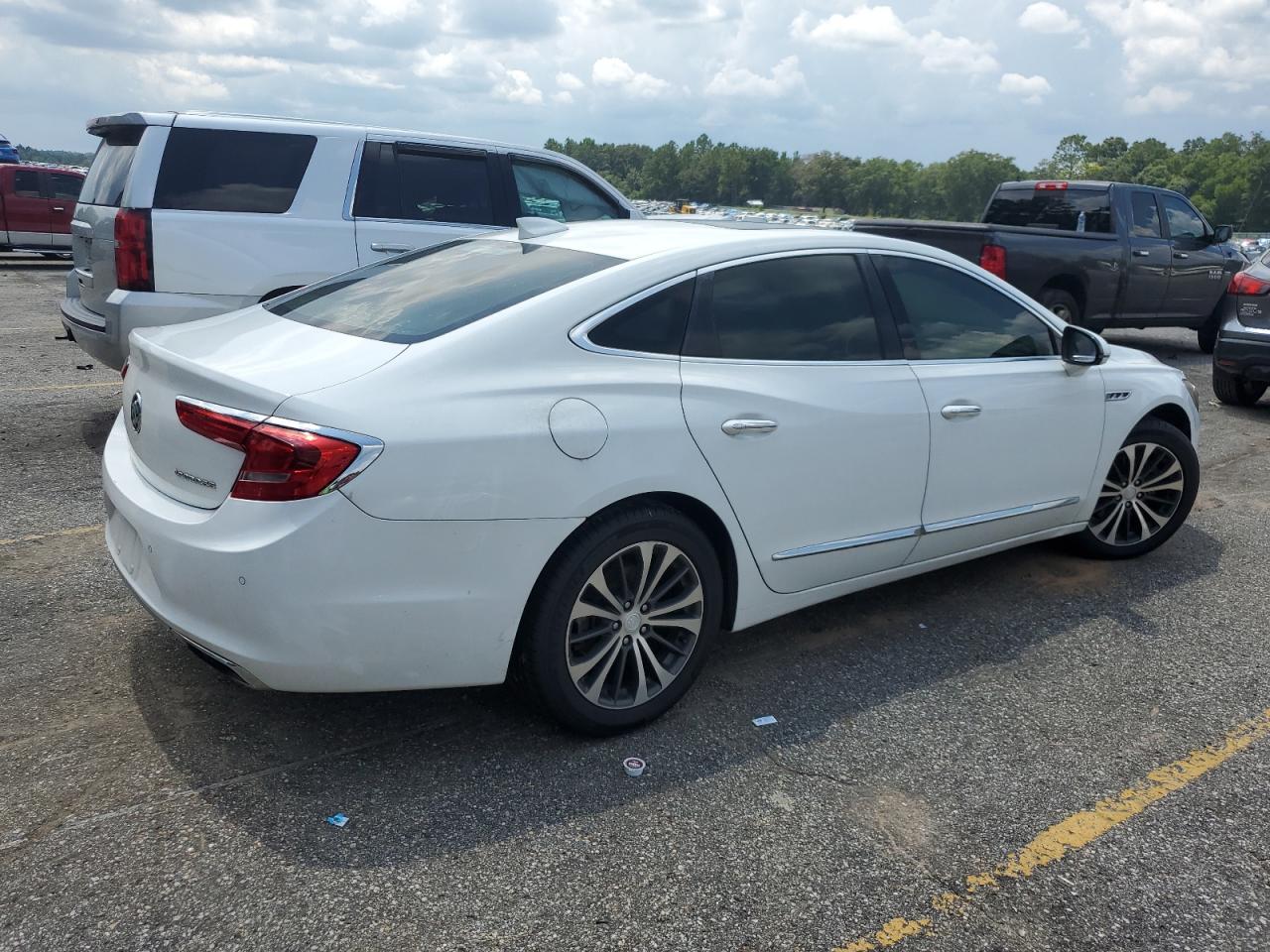 BUICK LACROSSE PREMIUM