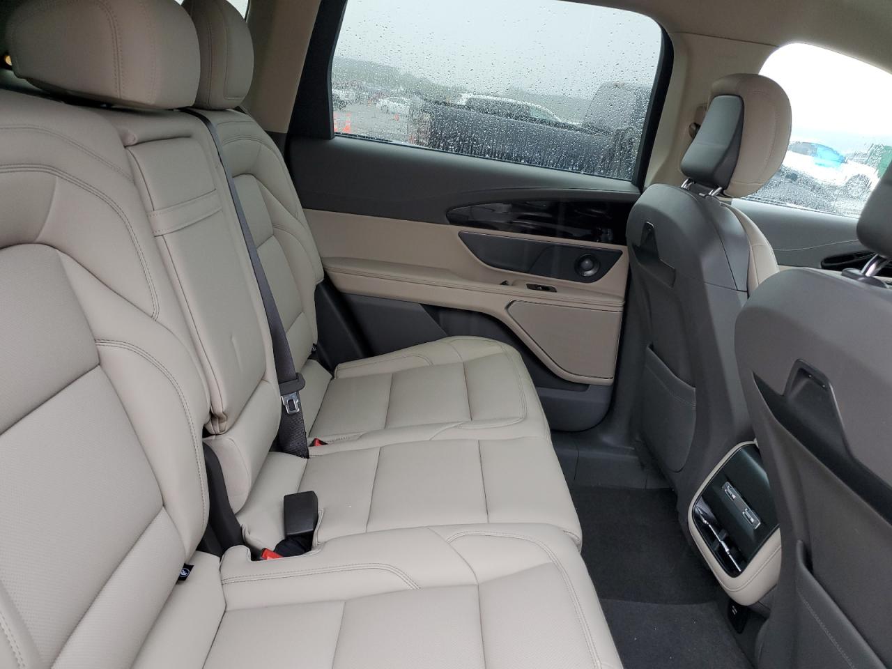 LINCOLN NAUTILUS PREMIERE