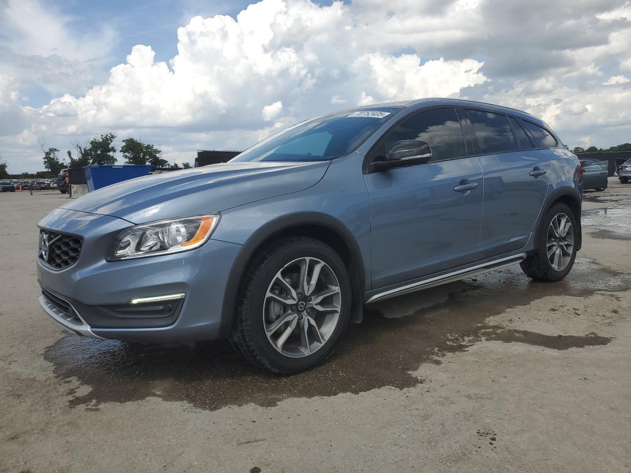 VOLVO V60 PREMIER